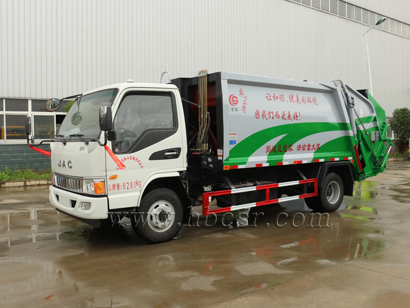 江淮骏铃8方压缩式垃圾车