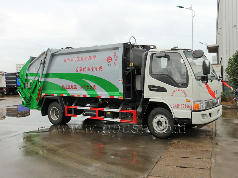 江淮骏铃8方压缩式垃圾车