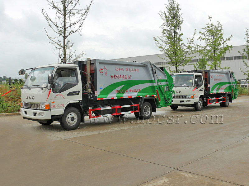 江淮骏铃8方压缩式垃圾车